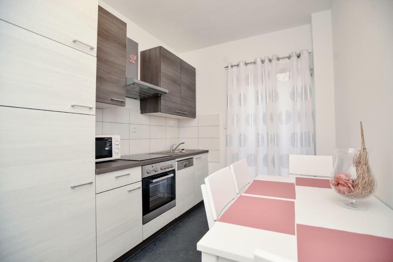 Luxury Apartments Boduja Sukošan エクステリア 写真