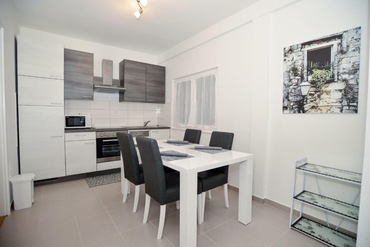 Luxury Apartments Boduja Sukošan エクステリア 写真
